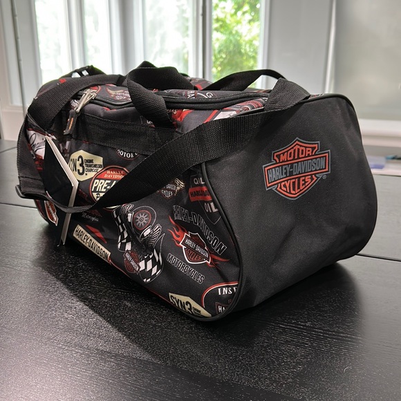 Harley-Davidson Vintage Pattern Duffle Bag - Picture 3 of 11